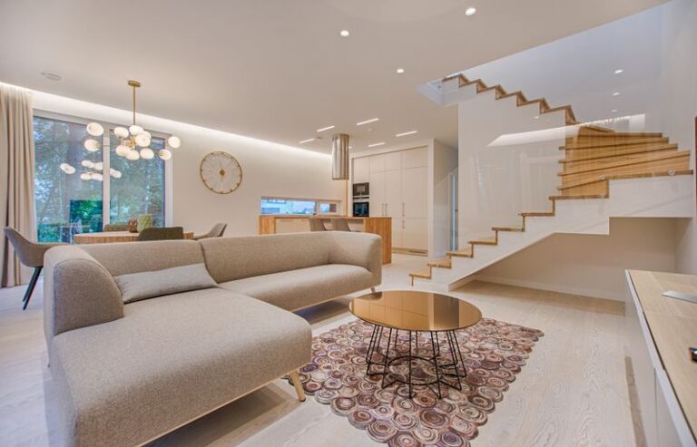 Open-plan living and dining in a compact dwelling